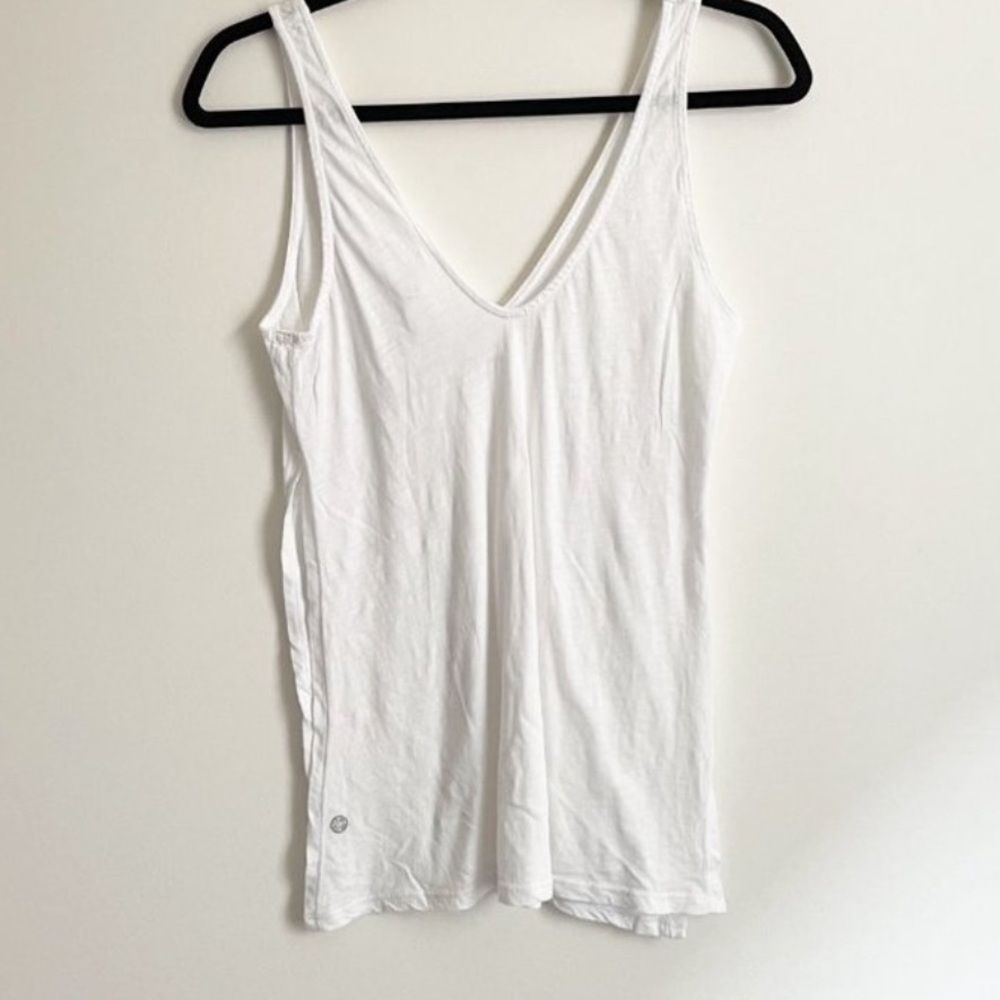 Manduka white active tank top XS side splits
